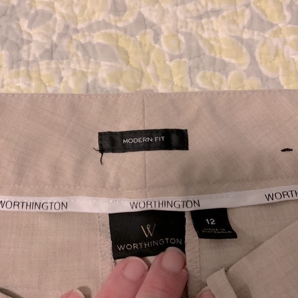 St. John’s Bay Capri pants - Picture 4 of 6